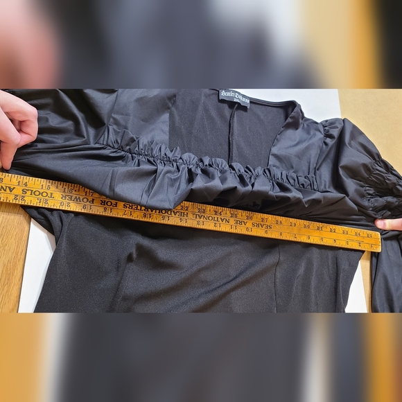 Scarlet Darkness Peasant Blouse - Picture 9 of 14